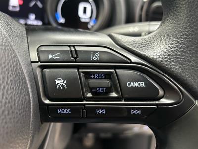 2021 Toyota Yaris - Thumbnail