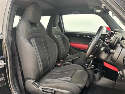 2015 Mini Cooper - Thumbnail