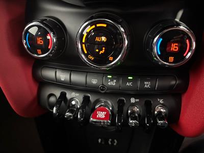 2015 Mini Cooper - Thumbnail