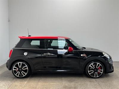 2015 Mini Cooper - Thumbnail