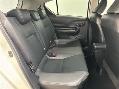 2013 Toyota Aqua - Thumbnail