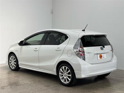 2013 Toyota Aqua - Thumbnail