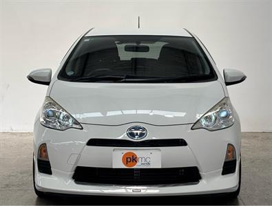 2013 Toyota Aqua - Thumbnail