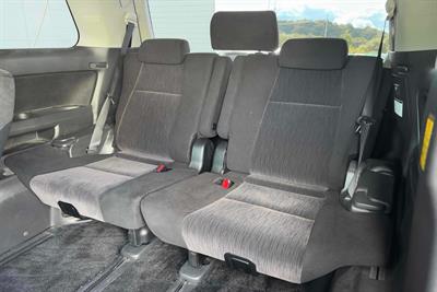 2012 Toyota Vellfire - Thumbnail