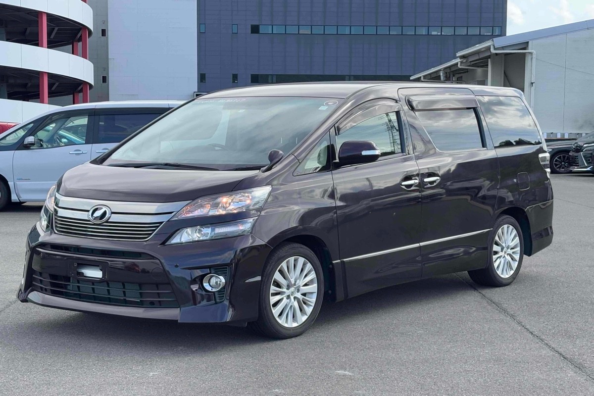 2012 Toyota Vellfire