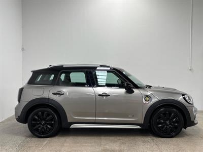 2017 Mini Cooper - Thumbnail