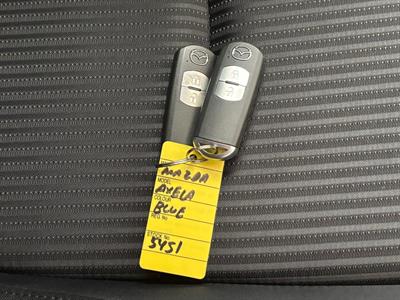 2015 Mazda Axela - Thumbnail