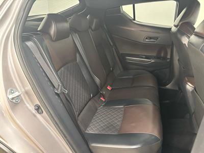 2018 Toyota C-HR - Thumbnail