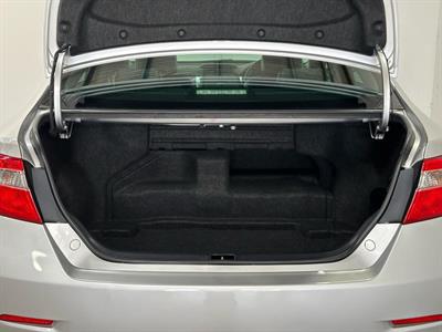 2013 Toyota Camry - Thumbnail