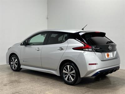 2019 Nissan Leaf - Thumbnail