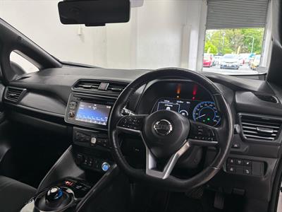 2019 Nissan Leaf - Thumbnail