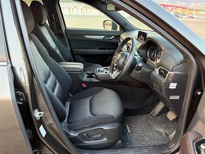 2019 Mazda CX-8 - Thumbnail