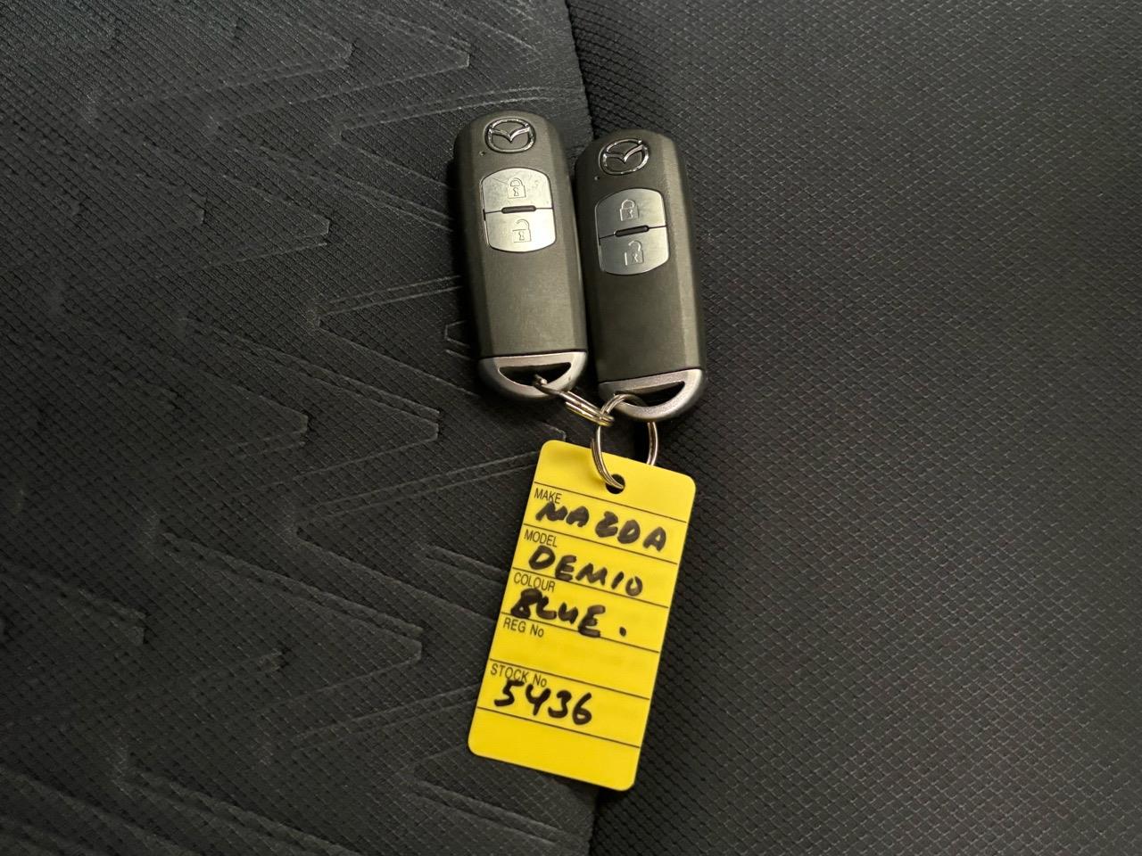 2015 Mazda Demio