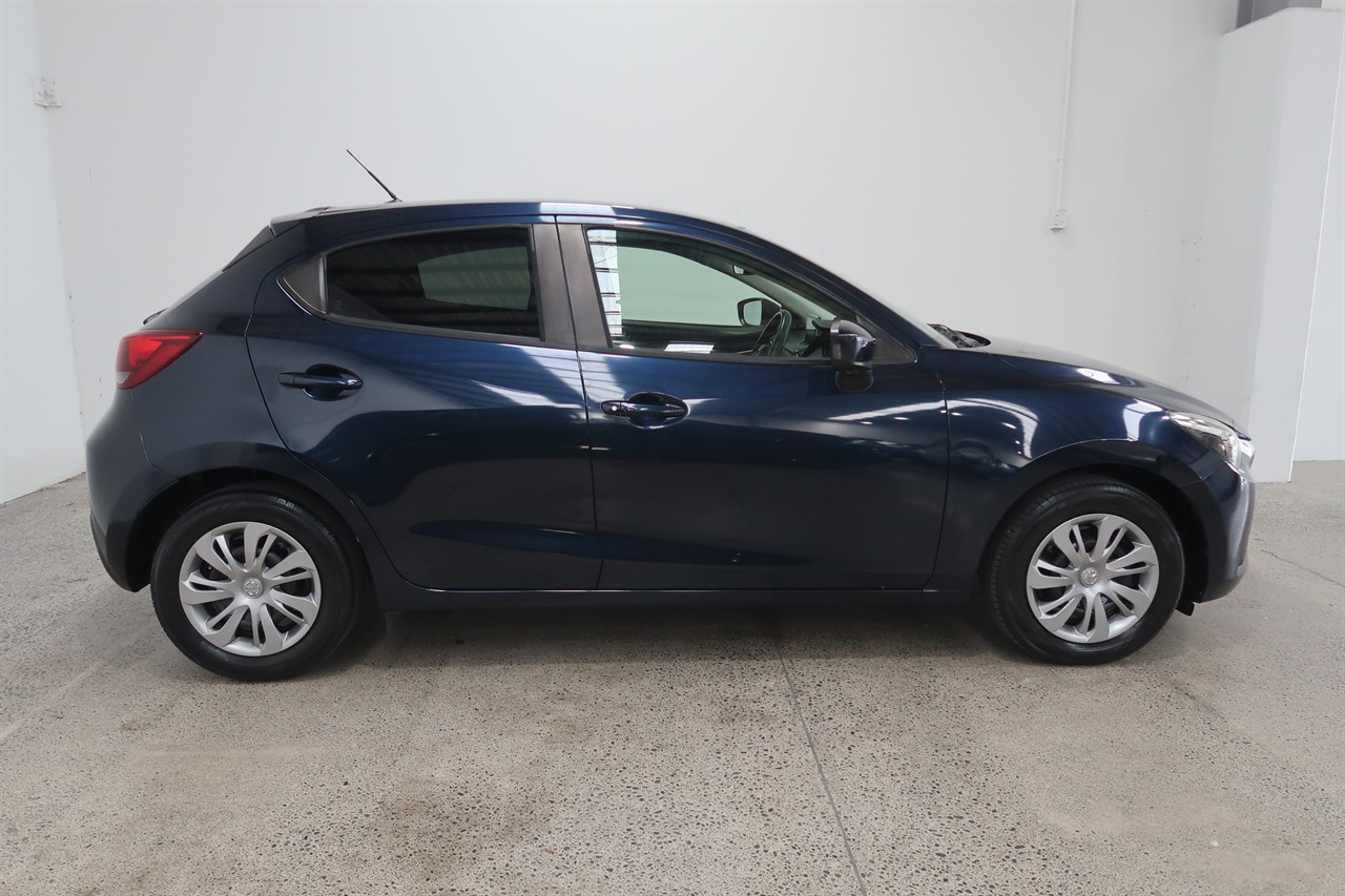 2015 Mazda Demio