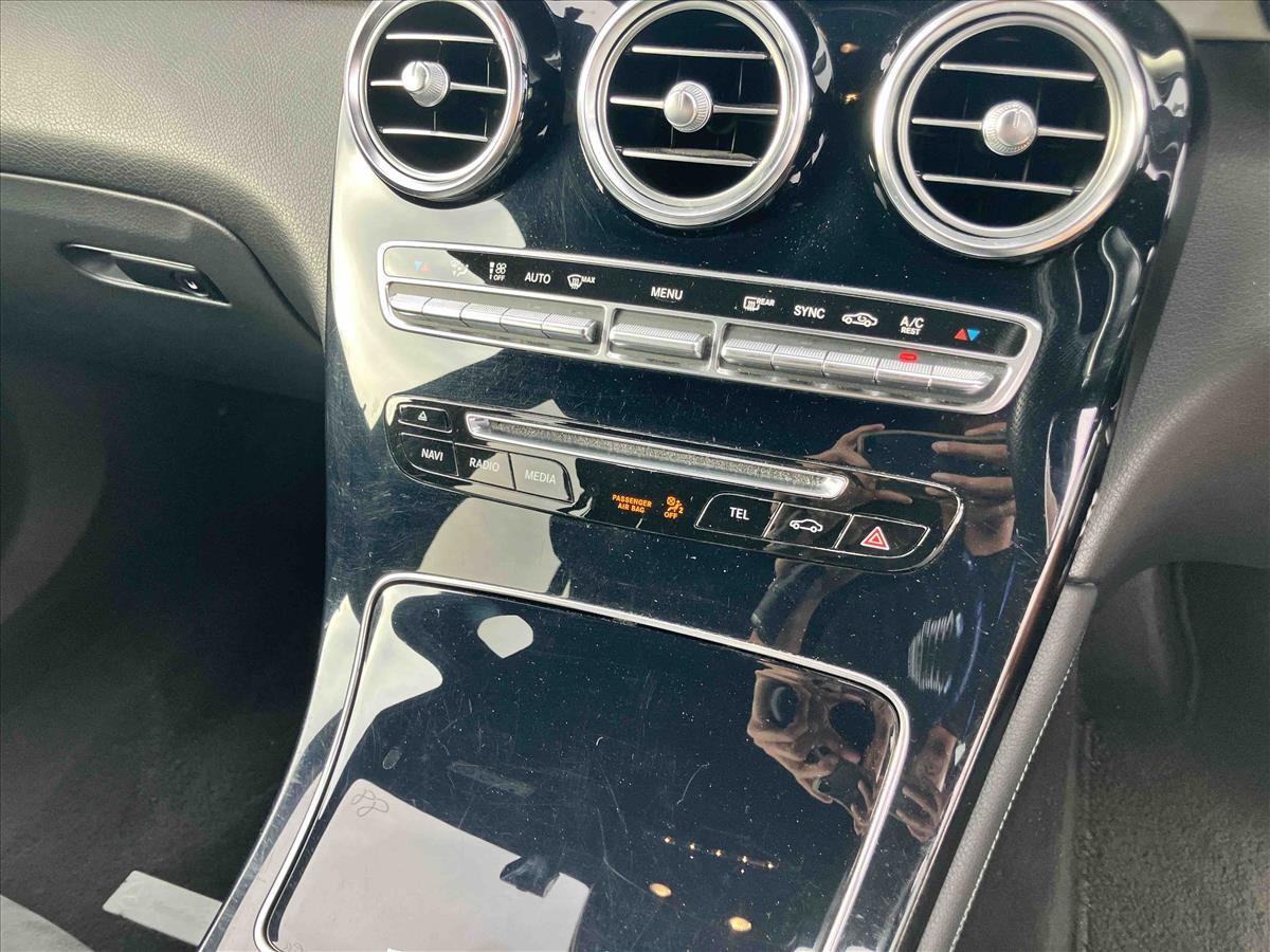 2019 Mercedes-Benz GLC 200