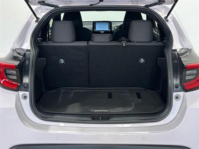 2020 Toyota Yaris - Thumbnail