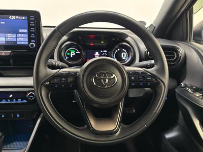2020 Toyota Yaris - Thumbnail