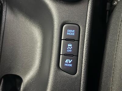 2020 Toyota Yaris - Thumbnail