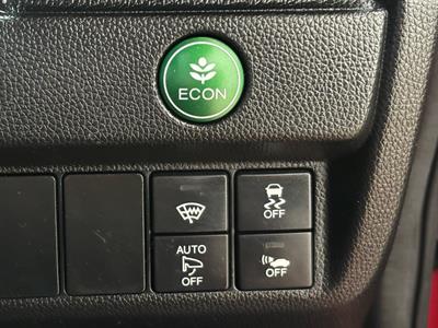 2016 Honda Fit - Thumbnail