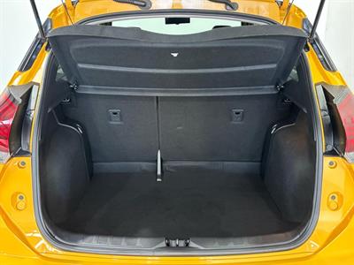 2020 Nissan Kicks - Thumbnail