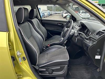 2015 Suzuki Swift - Thumbnail