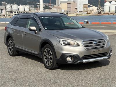 2016 Subaru Outback - Thumbnail