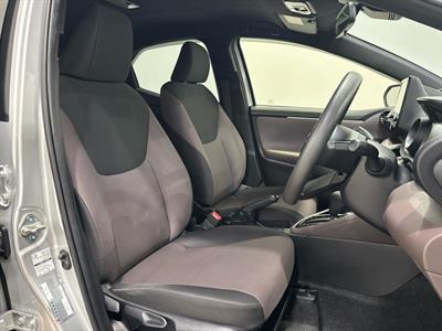 2020 Toyota Yaris - Thumbnail