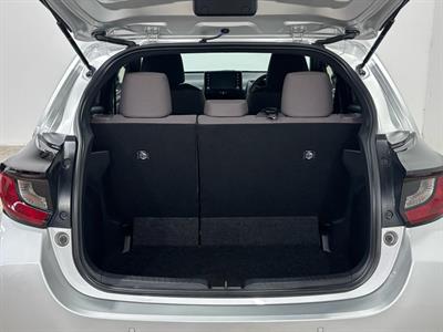 2020 Toyota Yaris - Thumbnail