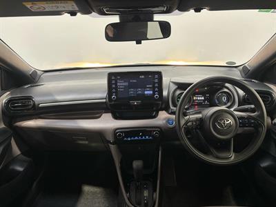 2020 Toyota Yaris - Thumbnail