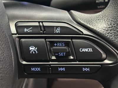 2020 Toyota Yaris - Thumbnail