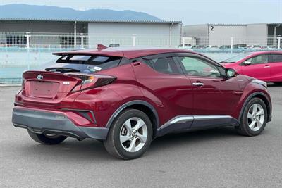 2017 Toyota C-HR - Thumbnail