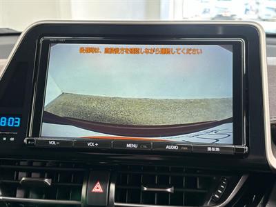 2017 Toyota C-HR - Thumbnail