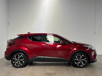 2017 Toyota C-HR - Thumbnail