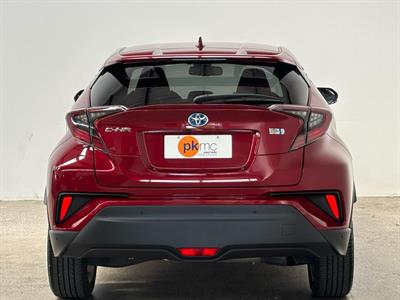 2017 Toyota C-HR - Thumbnail