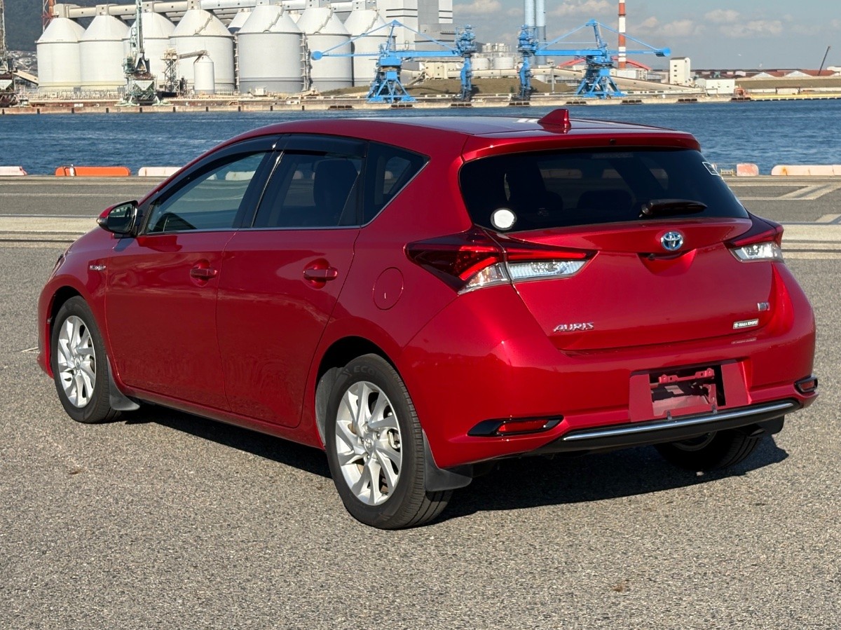 2016 Toyota Auris