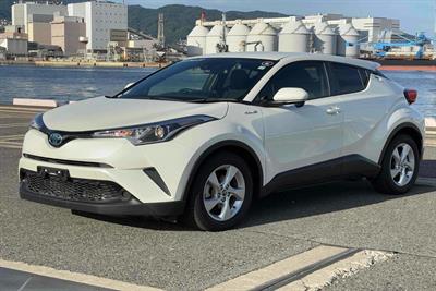 2017 Toyota C-HR - Thumbnail