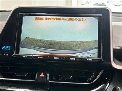 2017 Toyota C-HR - Thumbnail