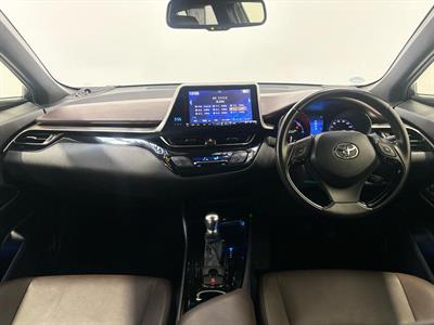 2017 Toyota C-hr - Thumbnail