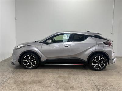 2017 Toyota C-hr - Thumbnail