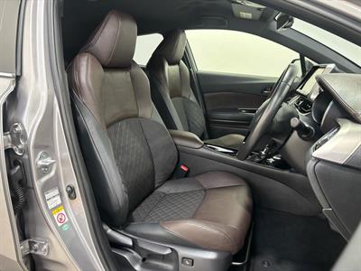 2017 Toyota C-hr - Thumbnail