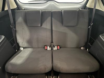 2016 Mitsubishi Outlander - Thumbnail