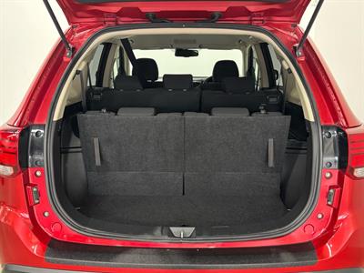 2016 Mitsubishi Outlander - Thumbnail