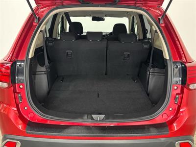 2016 Mitsubishi Outlander - Thumbnail