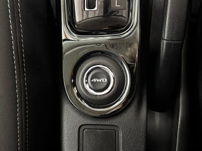 2016 Mitsubishi Outlander - Thumbnail