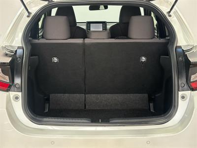 2020 Toyota Yaris - Thumbnail