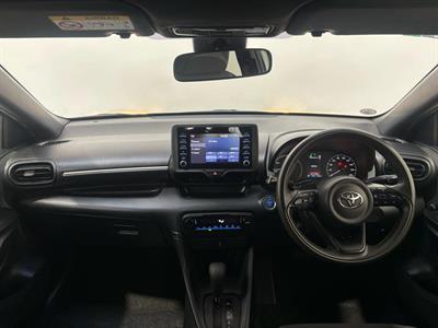 2020 Toyota Yaris - Thumbnail