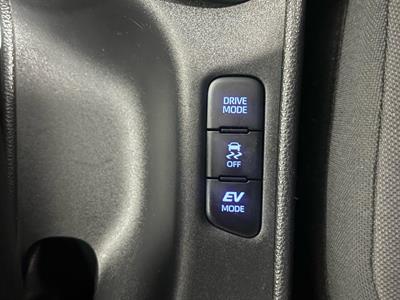 2020 Toyota Yaris - Thumbnail