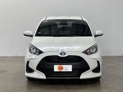 2020 Toyota Yaris - Thumbnail