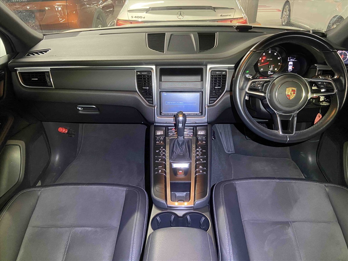 2015 Porsche Macan