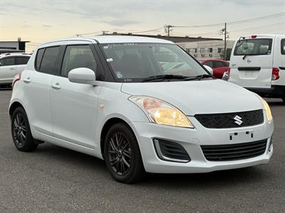2015 Suzuki Swift - Thumbnail